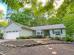 214 Wakefield Dr, Locust Grove, VA 22508