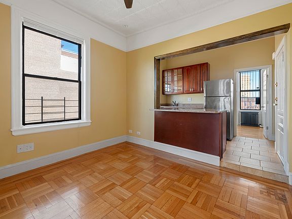 3rd image of 764 Willoughby Ave APT 4