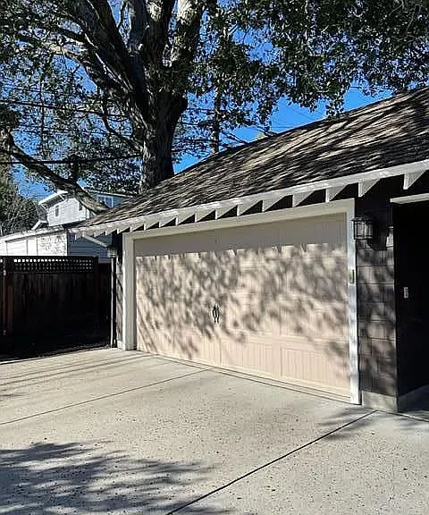945 Paloma Ave #945 — Photo 22