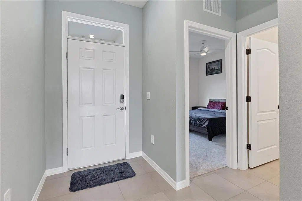 2 bed, 2.0 bath, 1821 sqft, $2,700 — Photo 4