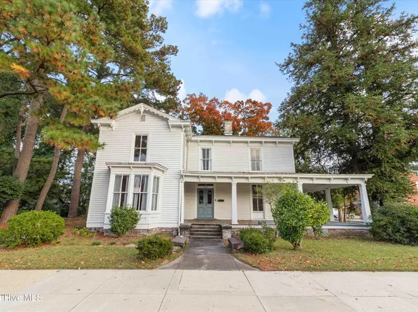 204 N Center Street, Mount Olive, NC 28365