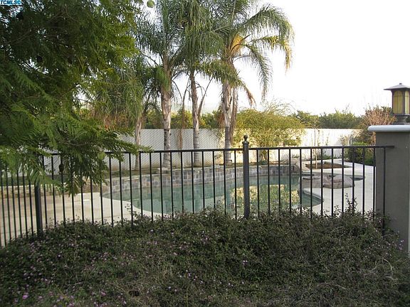 4th image of 27327 Ave 96