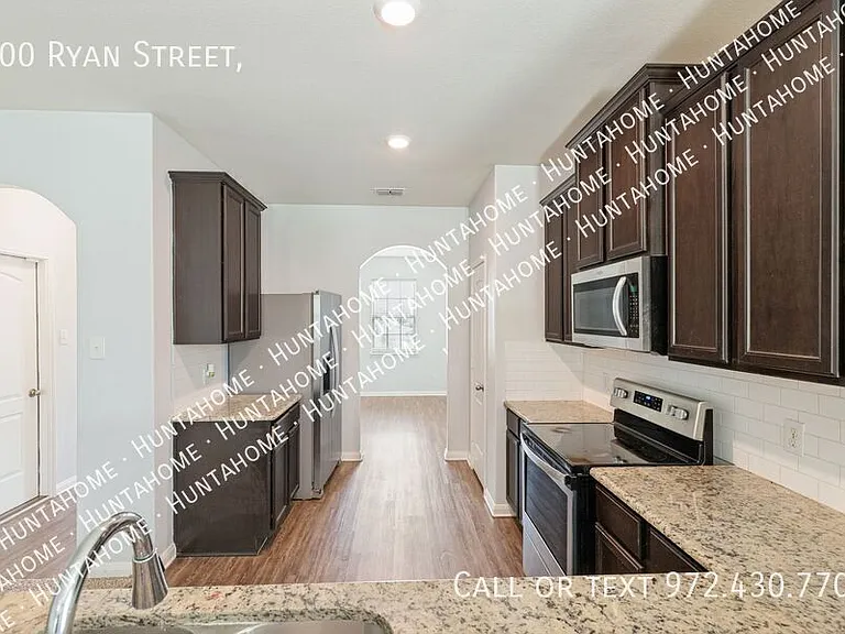 300 Ryan St — Photo 4