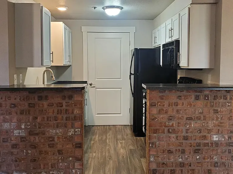 215 23rd Ave SW — Photo 16