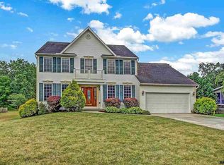 219 Friendship Ln, Gettysburg, PA 17325