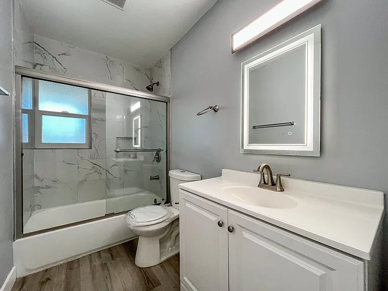 3556 W 113th St — Photo 22
