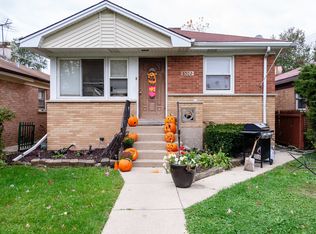 8502 Parkside Ave, Oak Lawn, IL