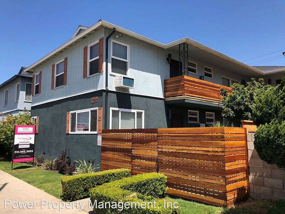1st image of 12317 W Washington Blvd #Upper Rear