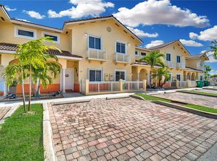 7472 NW 180th St, Hialeah, FL 33015