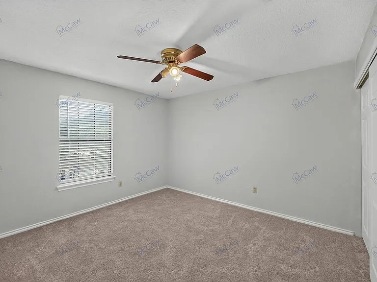 4301 Hudson Ave — Photo 12