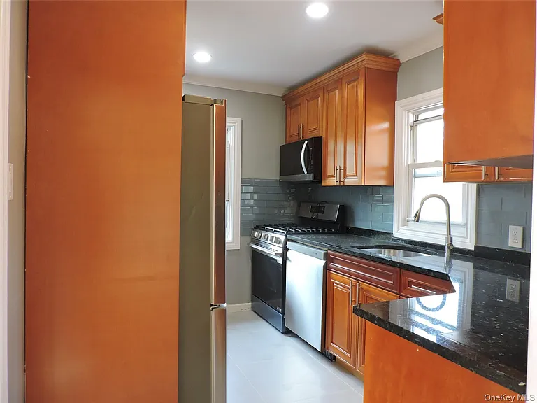 47 Hillside Ave — Photo 5