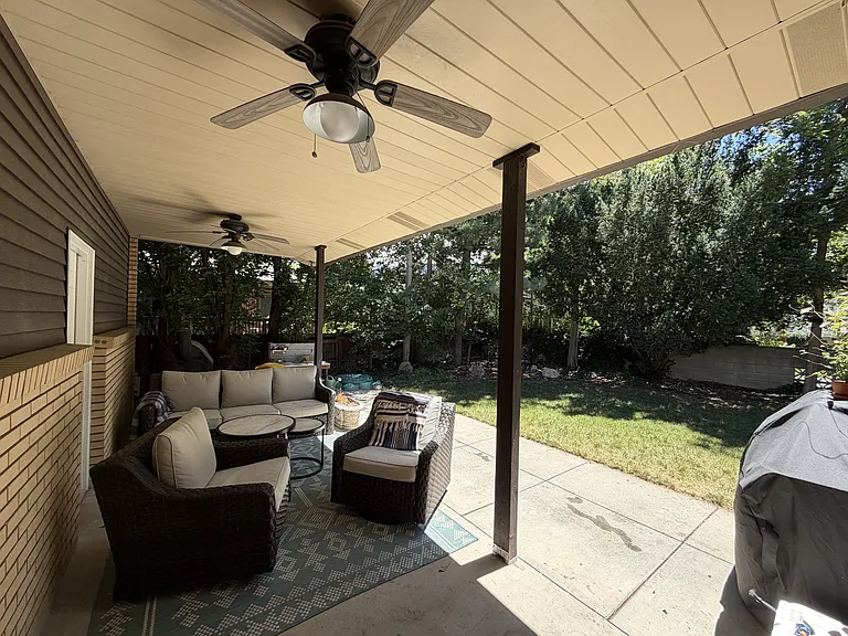 2480 Eastbourne Dr — Photo 6