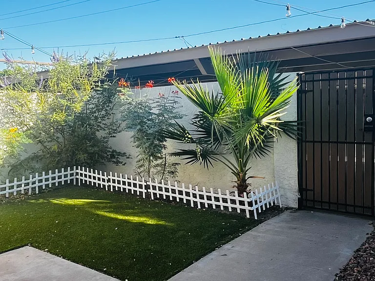 7833 E Harvard St — Photo 26