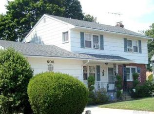 808 Grace St, Baldwin, NY 11510