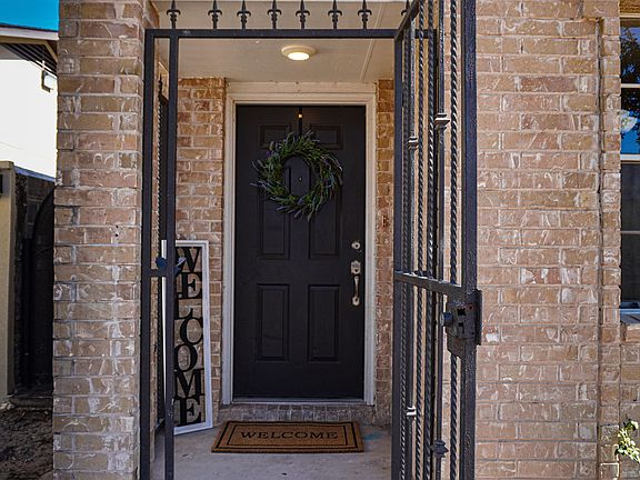 2nd image of 9617 Mallard Loop