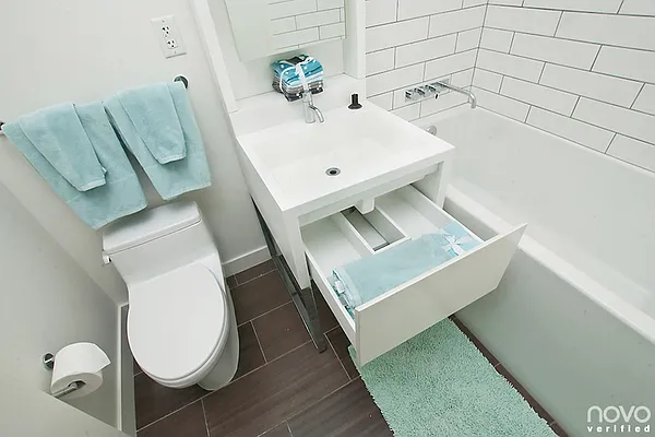 Rented by NOVO | media 33