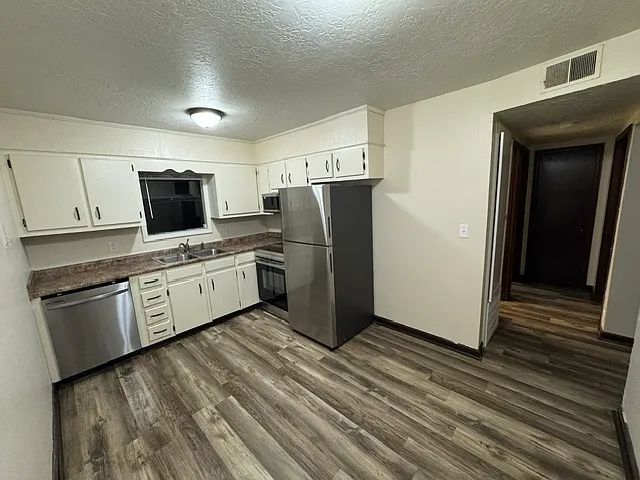 Tiger Lilee Cove - 705-6 — Photo 2