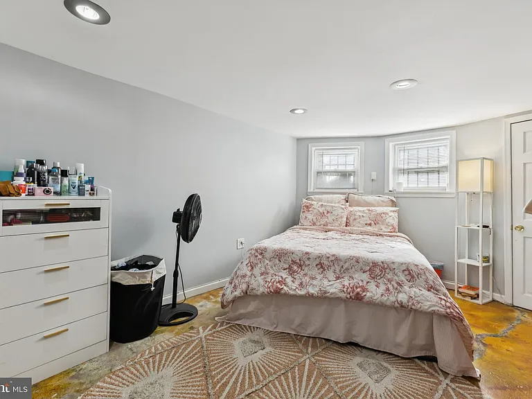 226 Rhode Island Ave NW — Photo 37