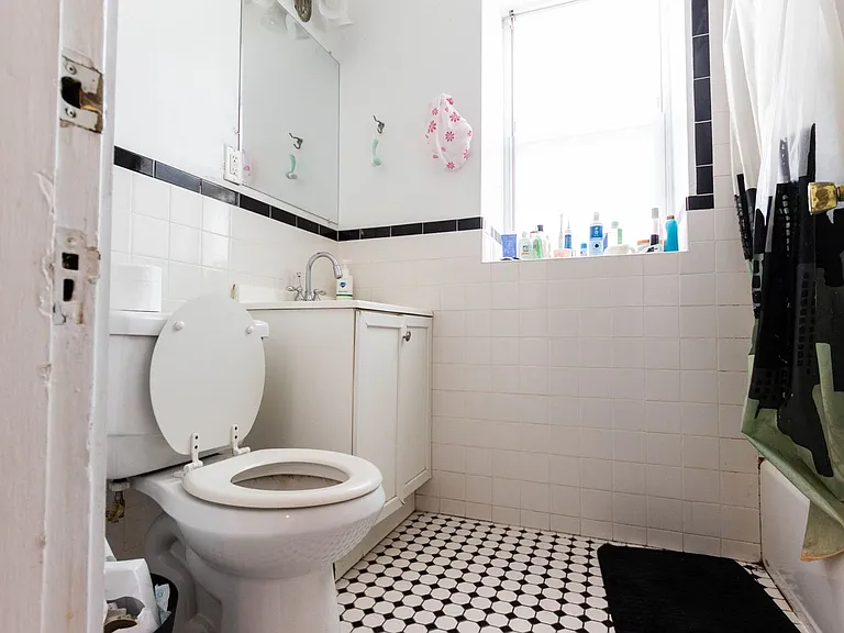 56 Brighton Ave #5 — Photo 3