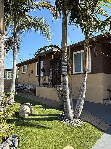 1503 Acheson St Photo 1