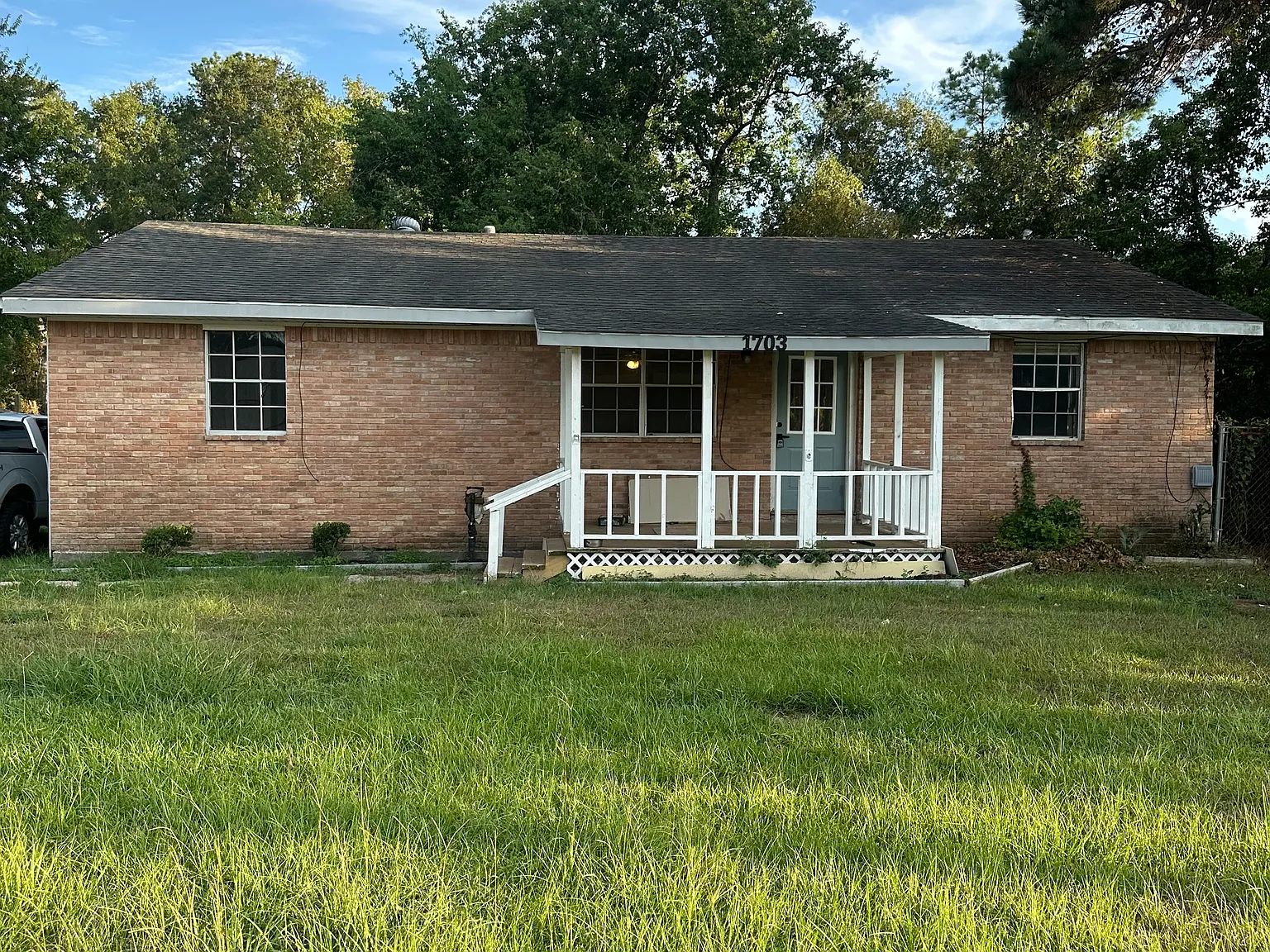 2 bed, 1200 sqft, $1,300 — Photo 1