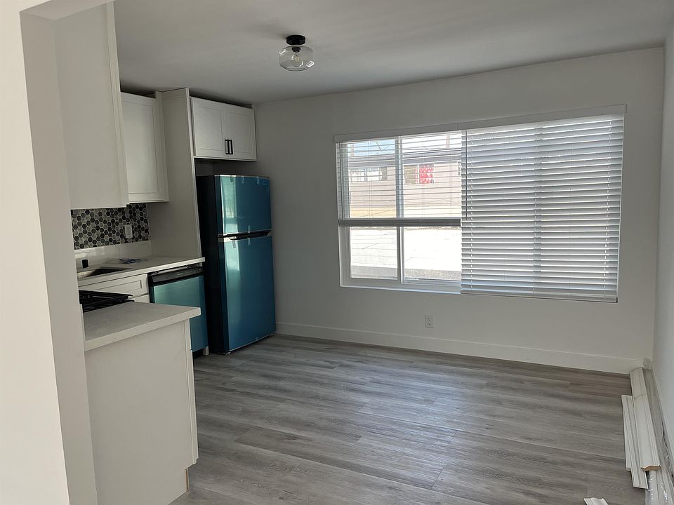 1st image of 1326 S Gramercy Pl #12