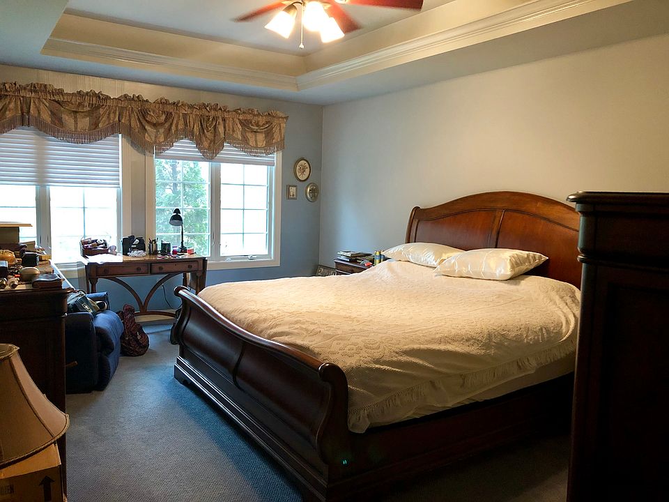 1st image of 8223 Meadow Ct