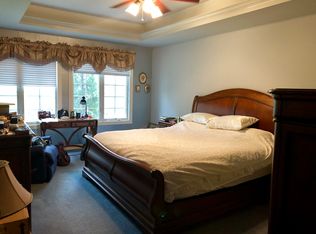 8223 Meadow Ct, Saint John, IN 46373