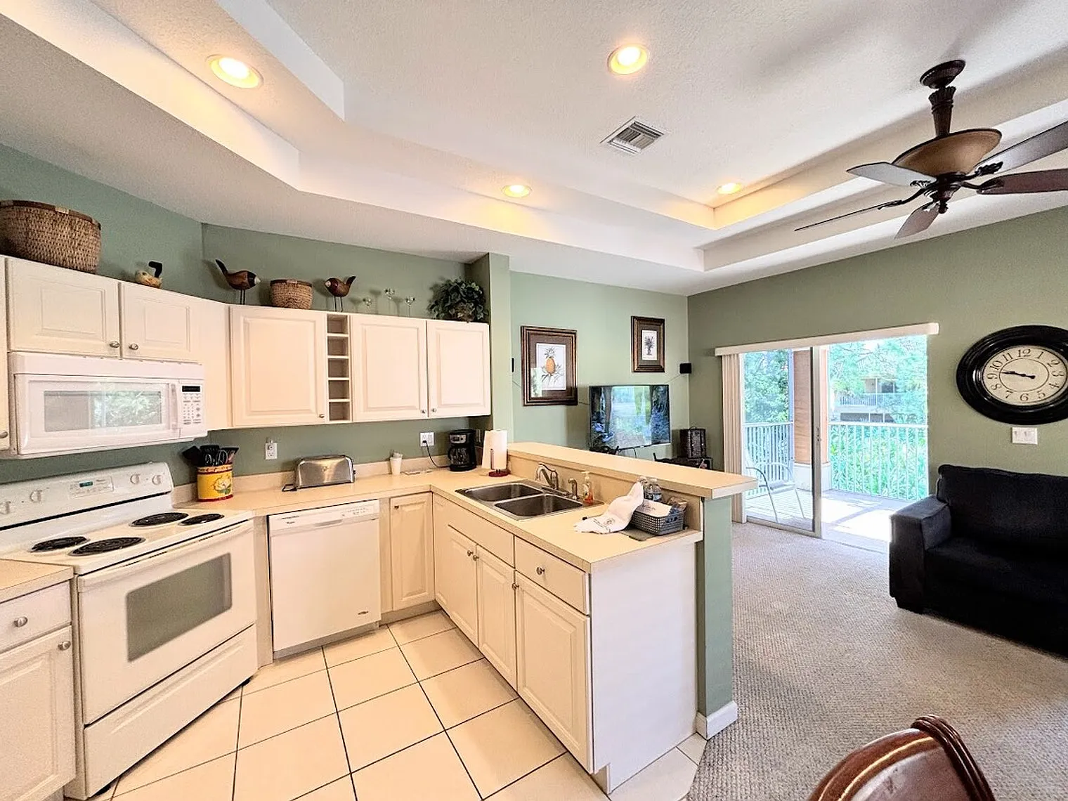 1 bed, 1.5 bath, $2,753 — Photo 4