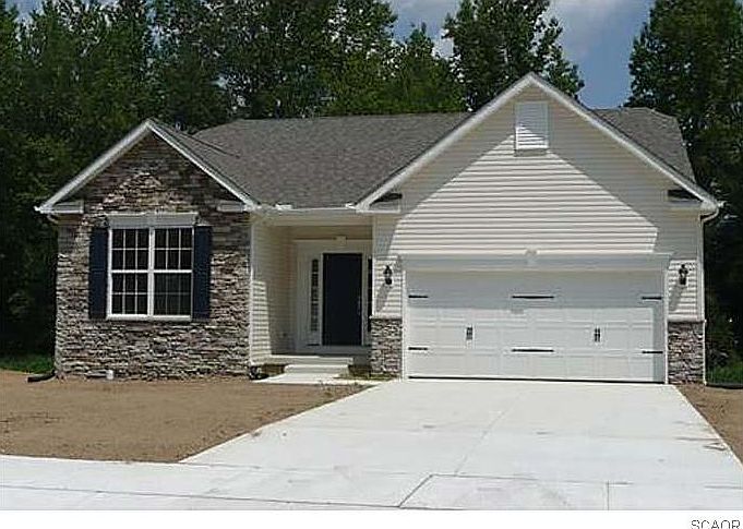 1st image of 19116 Carey Ln