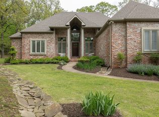 2316 N Fox Trl, Fayetteville, AR 72703