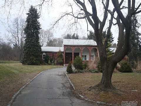1st image of 28 Meadow Ln