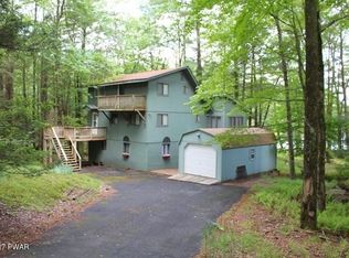 157 Indian Dr, Greentown, PA 18426