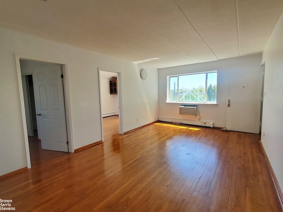 1st image of 16021 Sanford Ave #4A