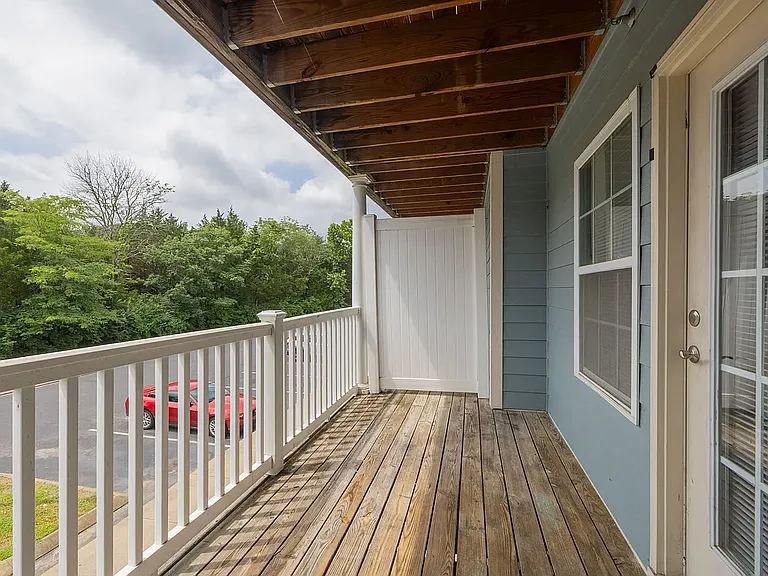 Hanover Ridge Apartments — Photo 9