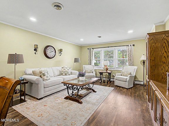 4th image of 30 Bugle Court