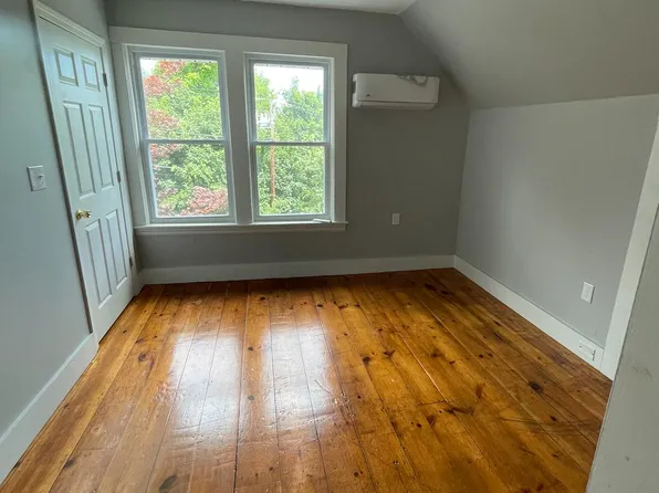 165 Beacon St #3, Clinton, MA 01510