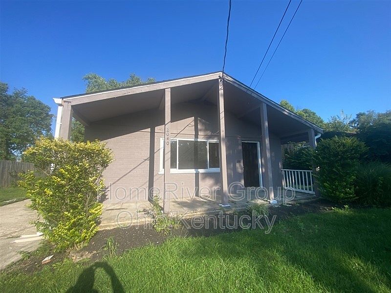 1st image of 2040 Faywood Ave