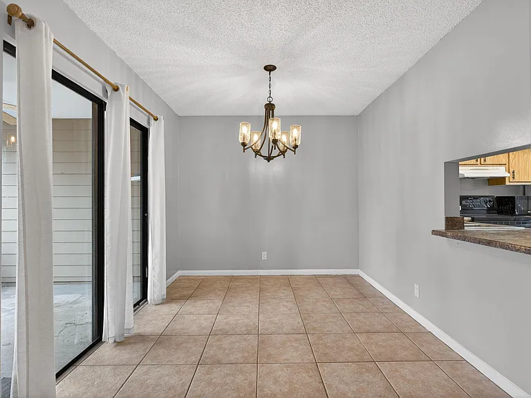 707 Stonewood Ct #19C — Photo 54