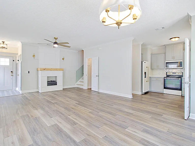 1211 Cypress Fall Cir — Photo 36