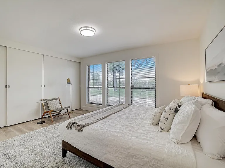 5511 N Dunlap Rd — Photo 25