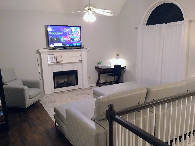 1935 Venesa Cir — Photo 26