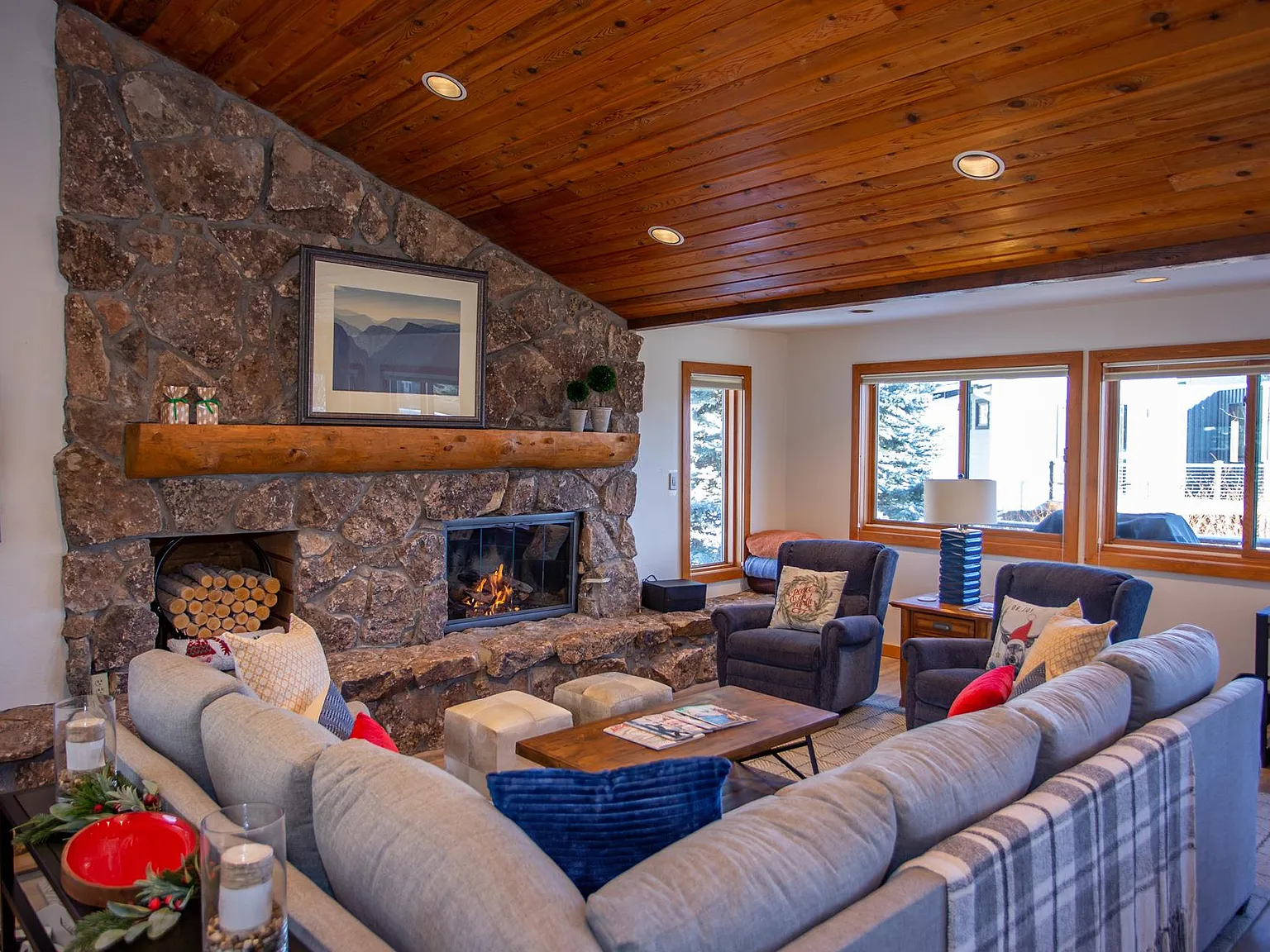5 bed, 4.0 bath, 3177 sqft, $30,000 — Photo 3
