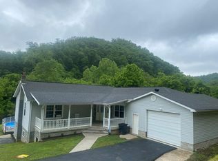 1290 Rocky Rd, Pikeville, KY 41501