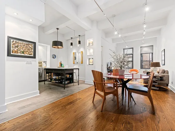 529 W 42nd St APT 5B, New York, NY 10036