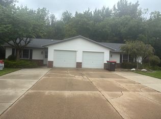 6705 North Dr, Jenison, MI 49428