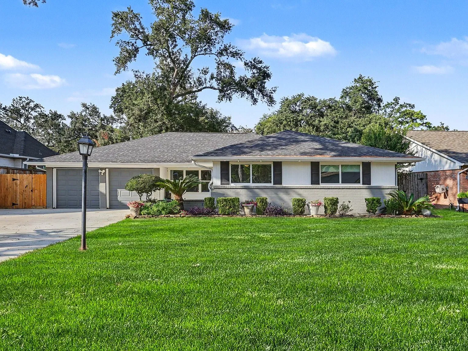 4 bed, 2.0 bath, 1826 sqft, $3,000 — Photo 3