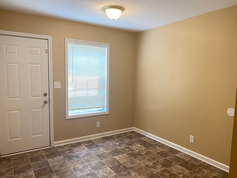 803 Golfview Pl #C — Photo 6