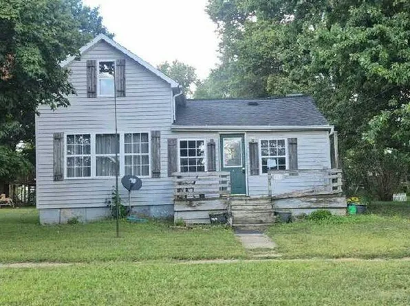 328 W South St, Sheffield, IL 61361