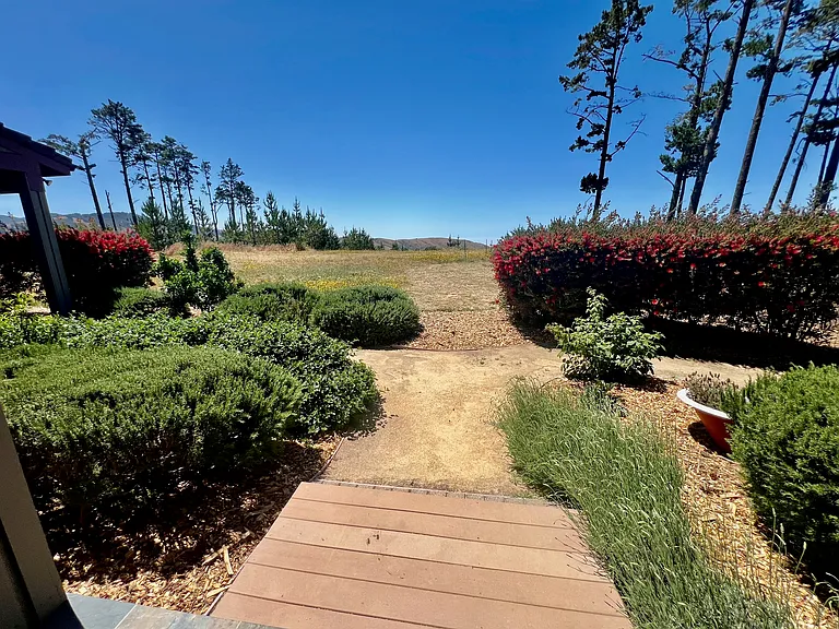 300 Corona Rd — Photo 40